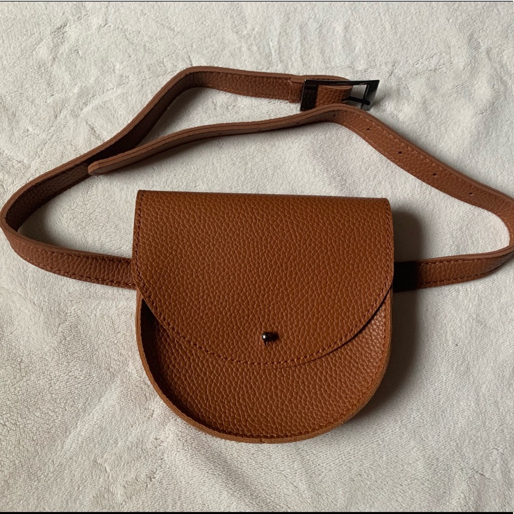 Belt / Crossbody Bag